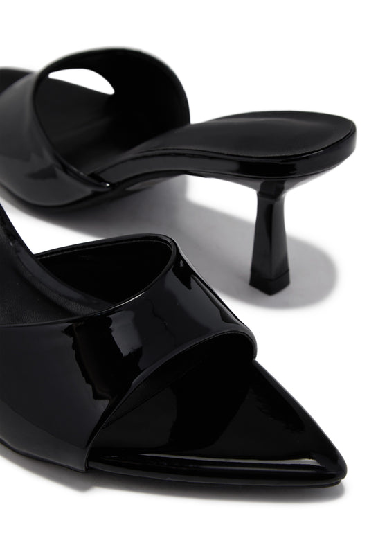 Liora Mules à Talons Moyens - Noir