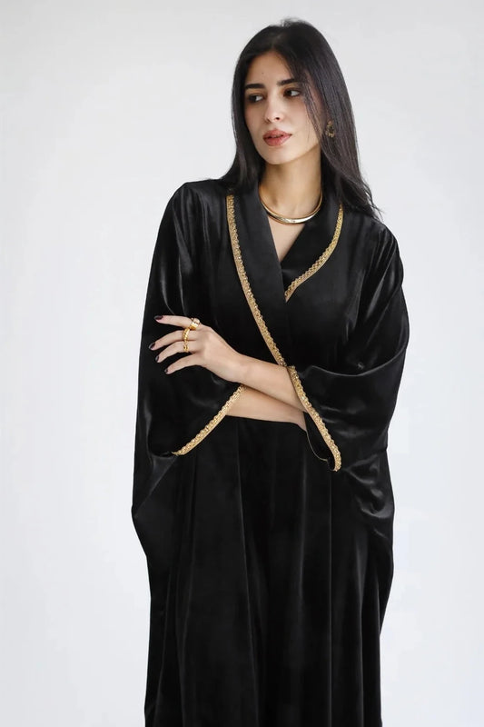 Combinaison croisée brodée