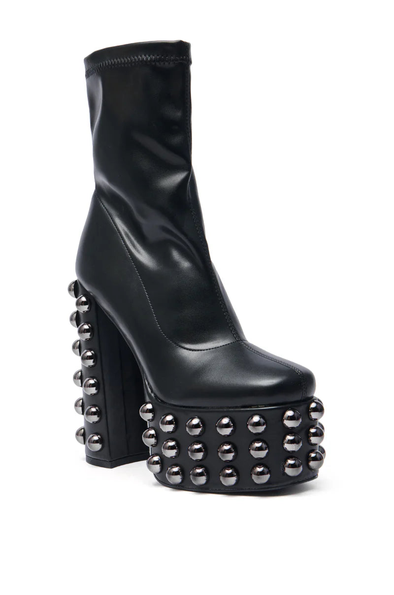 Bottines à plateforme noires cloutées gunmetal