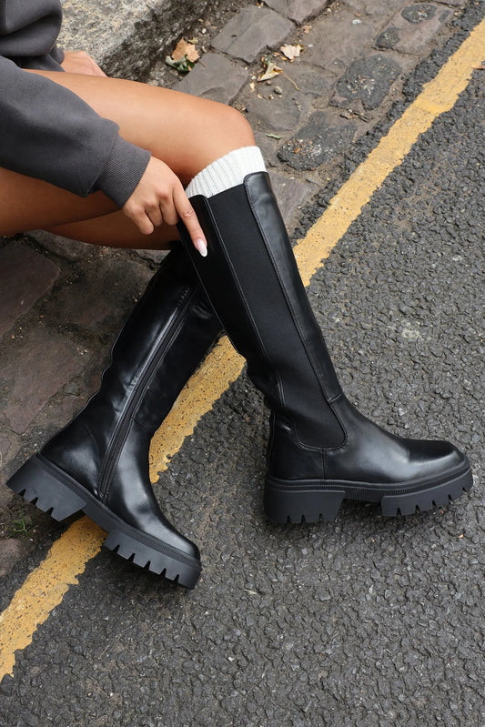 Bottes Montantes 'Aspen' Noires à Semelle Crantée