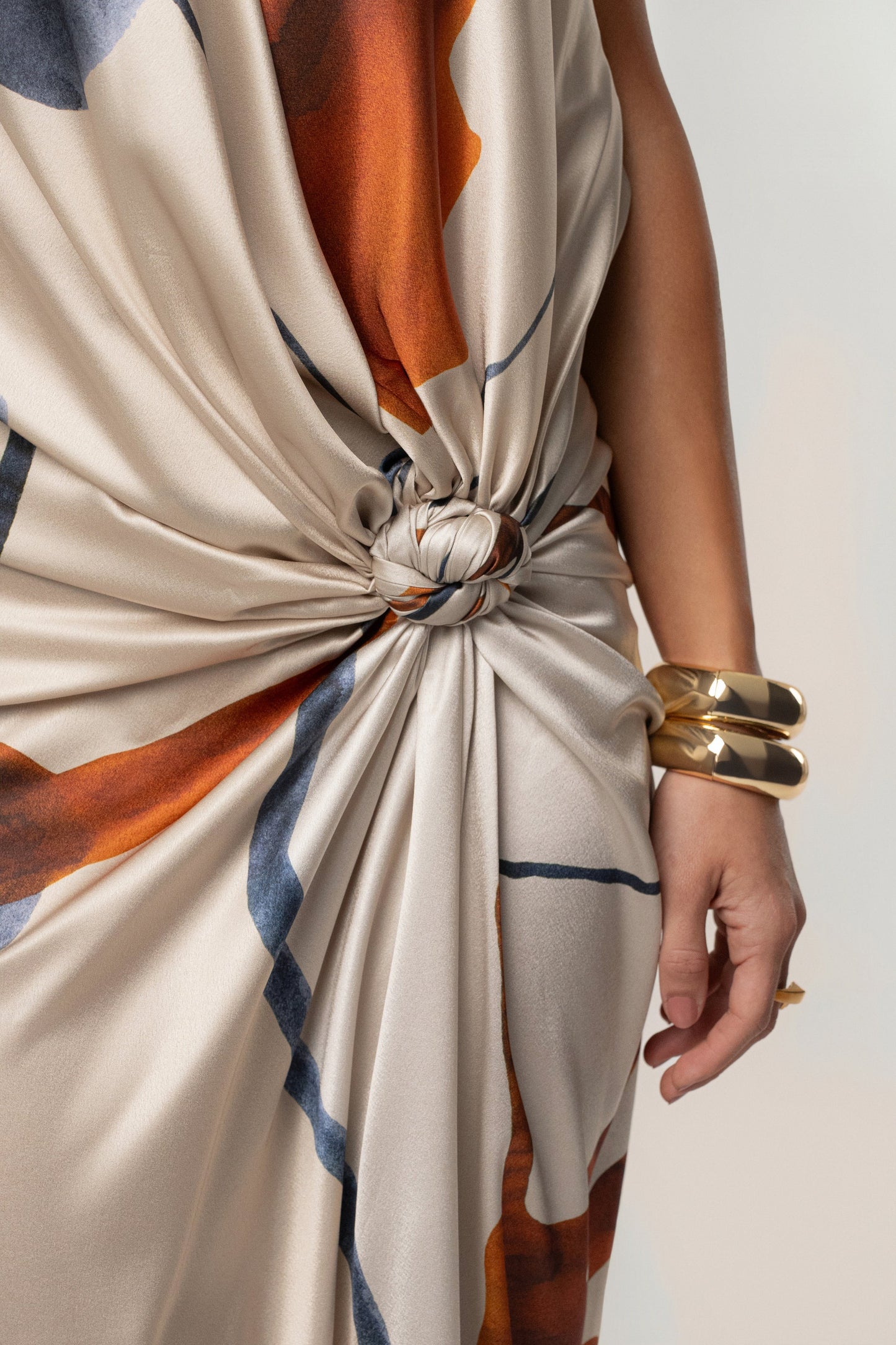 ROBE MIDI SATINÉE MALIBU IVOIRE