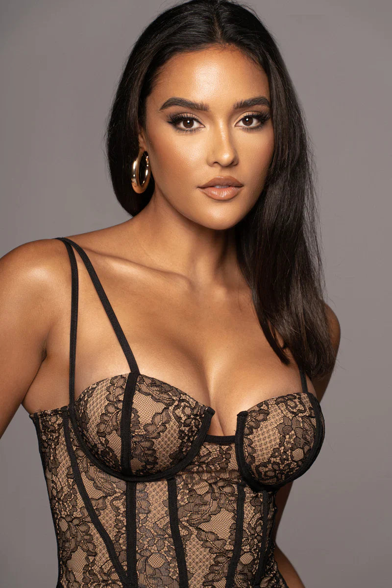 ROBE KATERINA EN DENTELLE NOIR