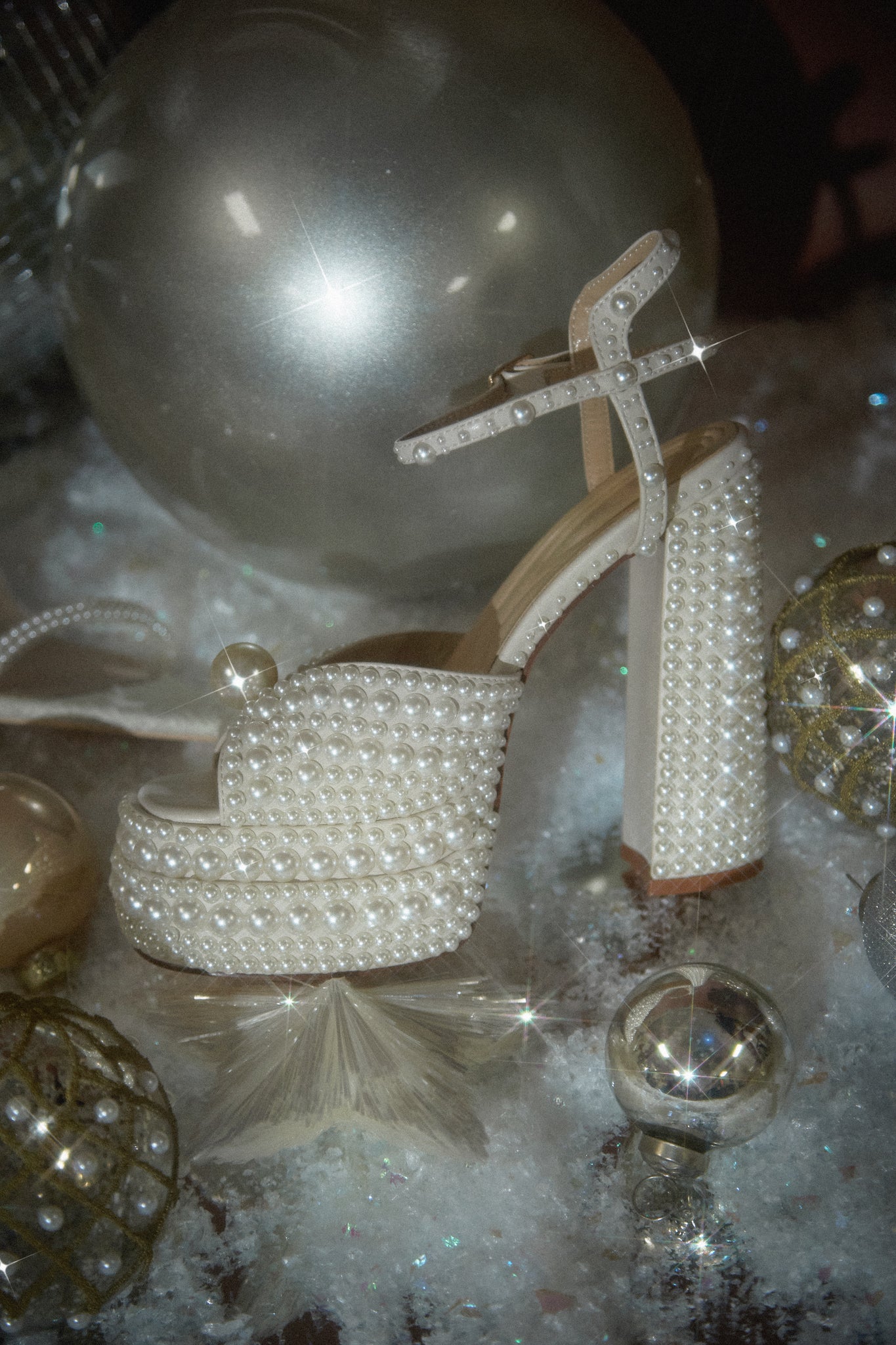 Talons Plateforme 'Vivian' Blocs Blancs Ornés de Perles