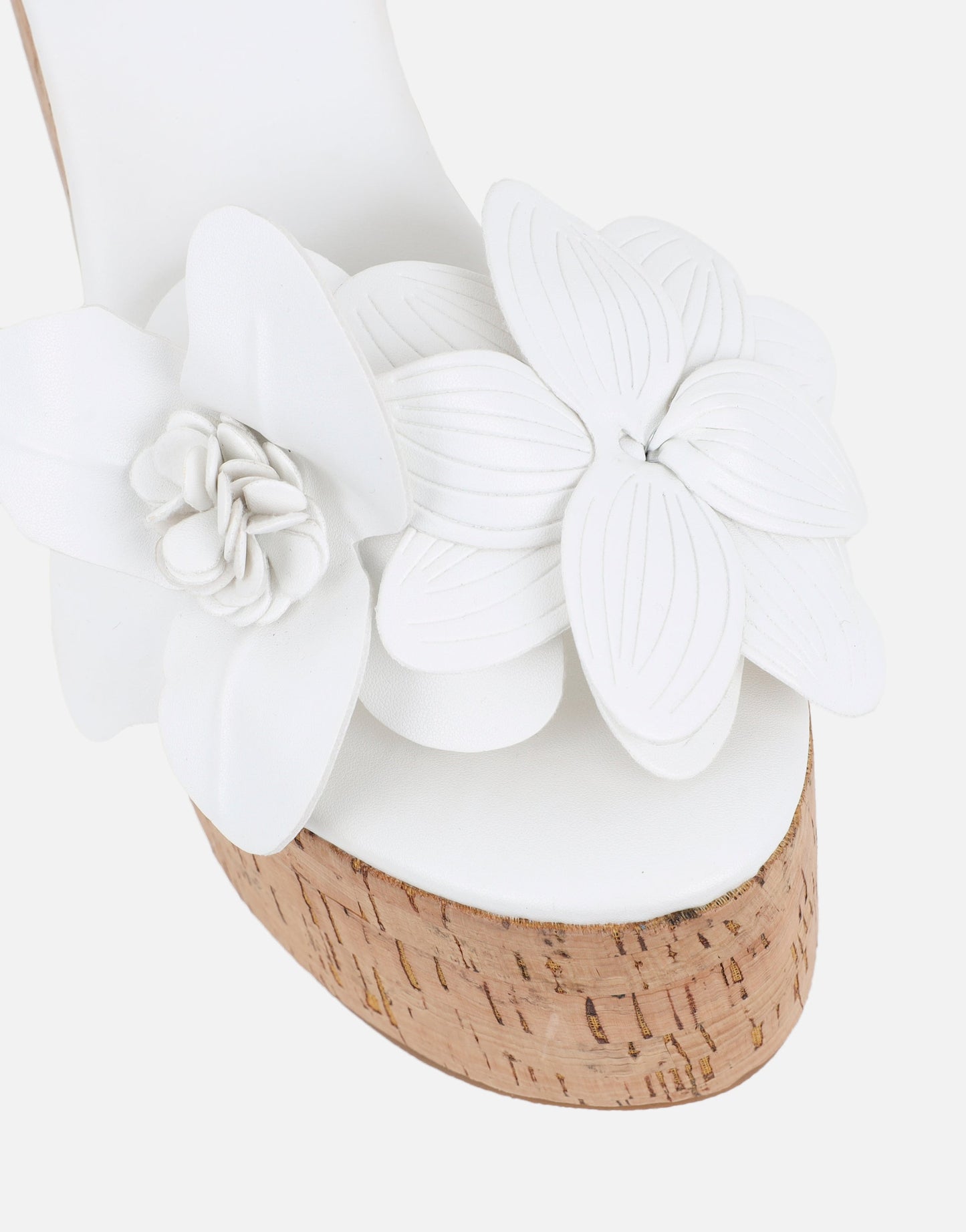 Astra Sandales Compensées Blanches avec Détail Fleur - Blanc