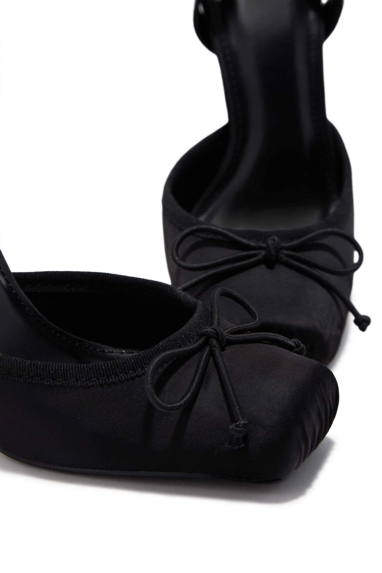 Cllaraa Talons à Lacets Style Ballerine - Noir