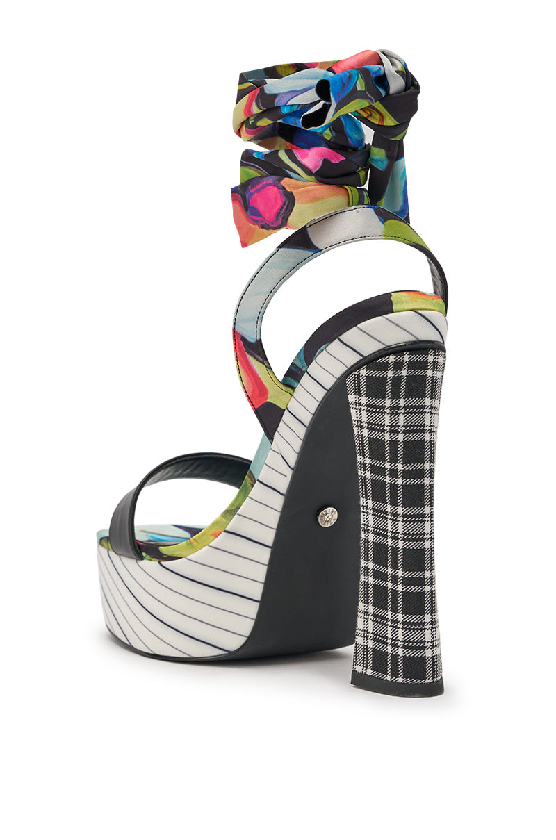 DESIGNER Céleste Sandales à Plateforme Chunky - Rayures Multi-Couleurs et Or