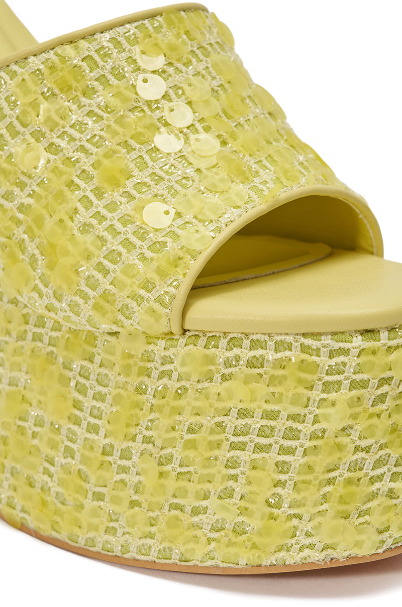 DESIGNER Solange Wedges en Raphia et Sequins - Jaune