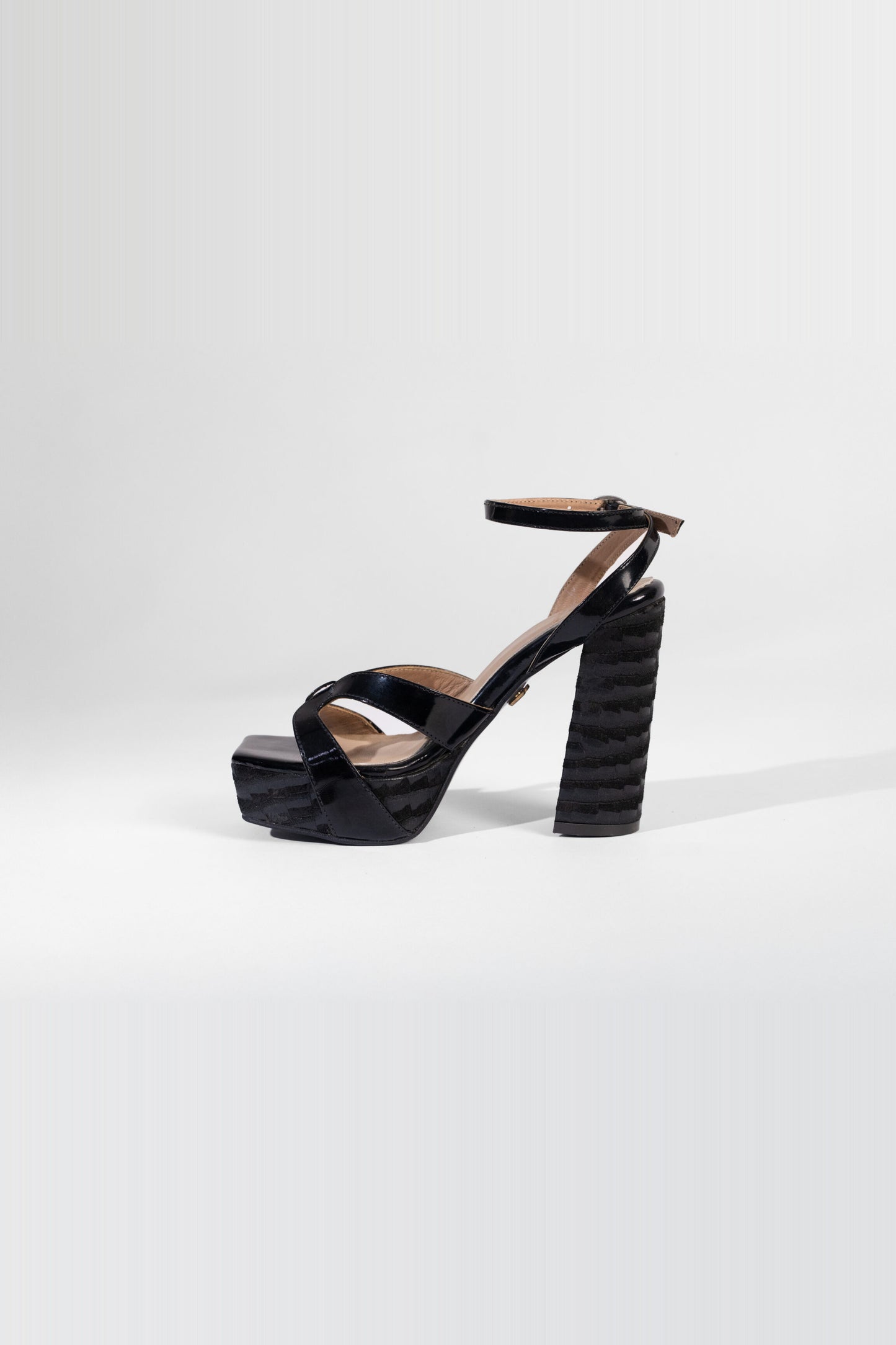Vesper Sandales à Plateforme Sky High - Noir