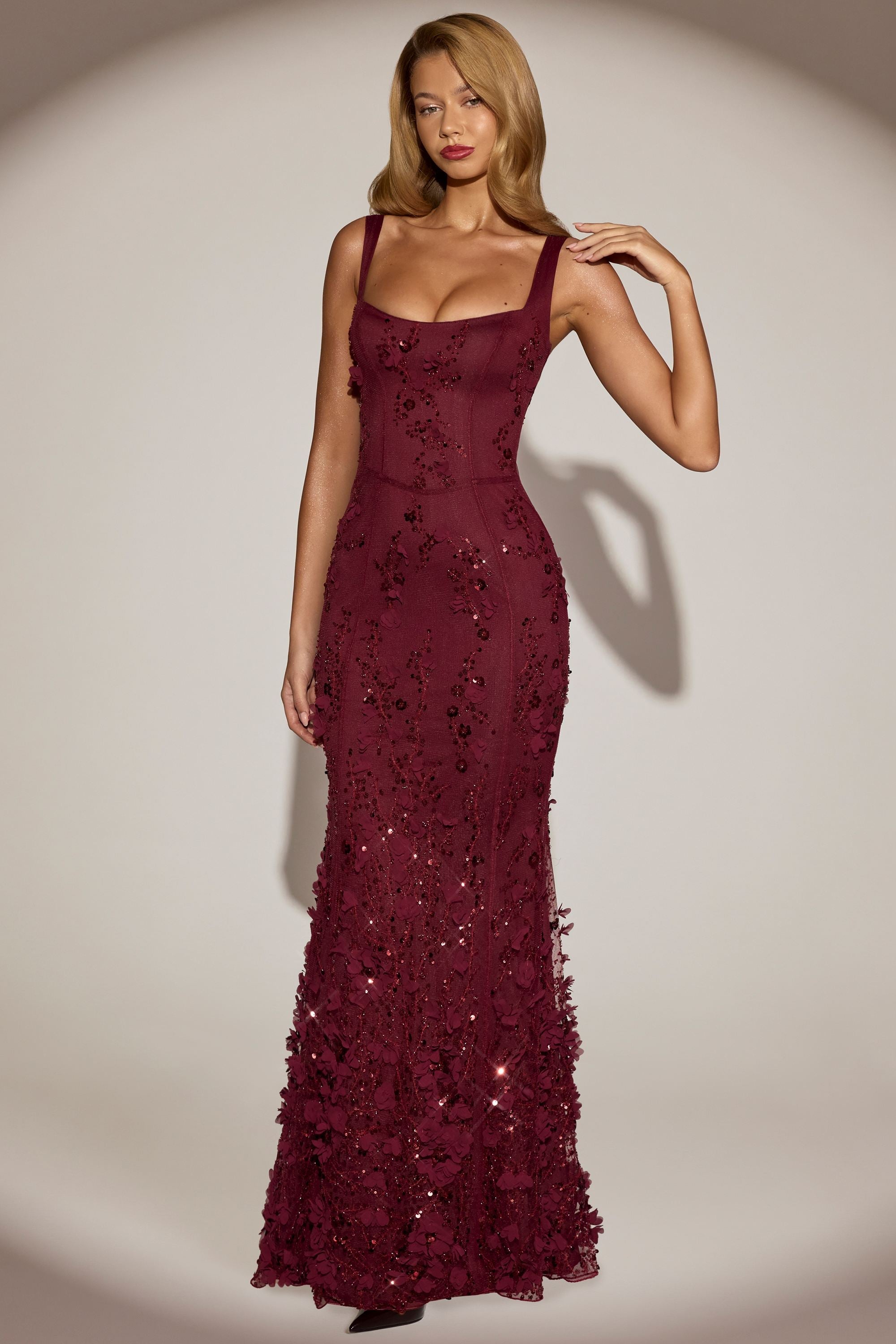 Vashinata Robe de Soirée Corsetée à Appliques - Bordeaux