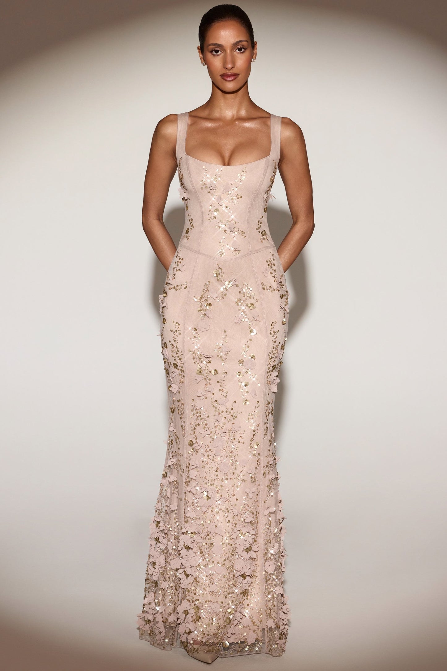 Vashinata Robe de Soirée Corsetée à Appliques - Or