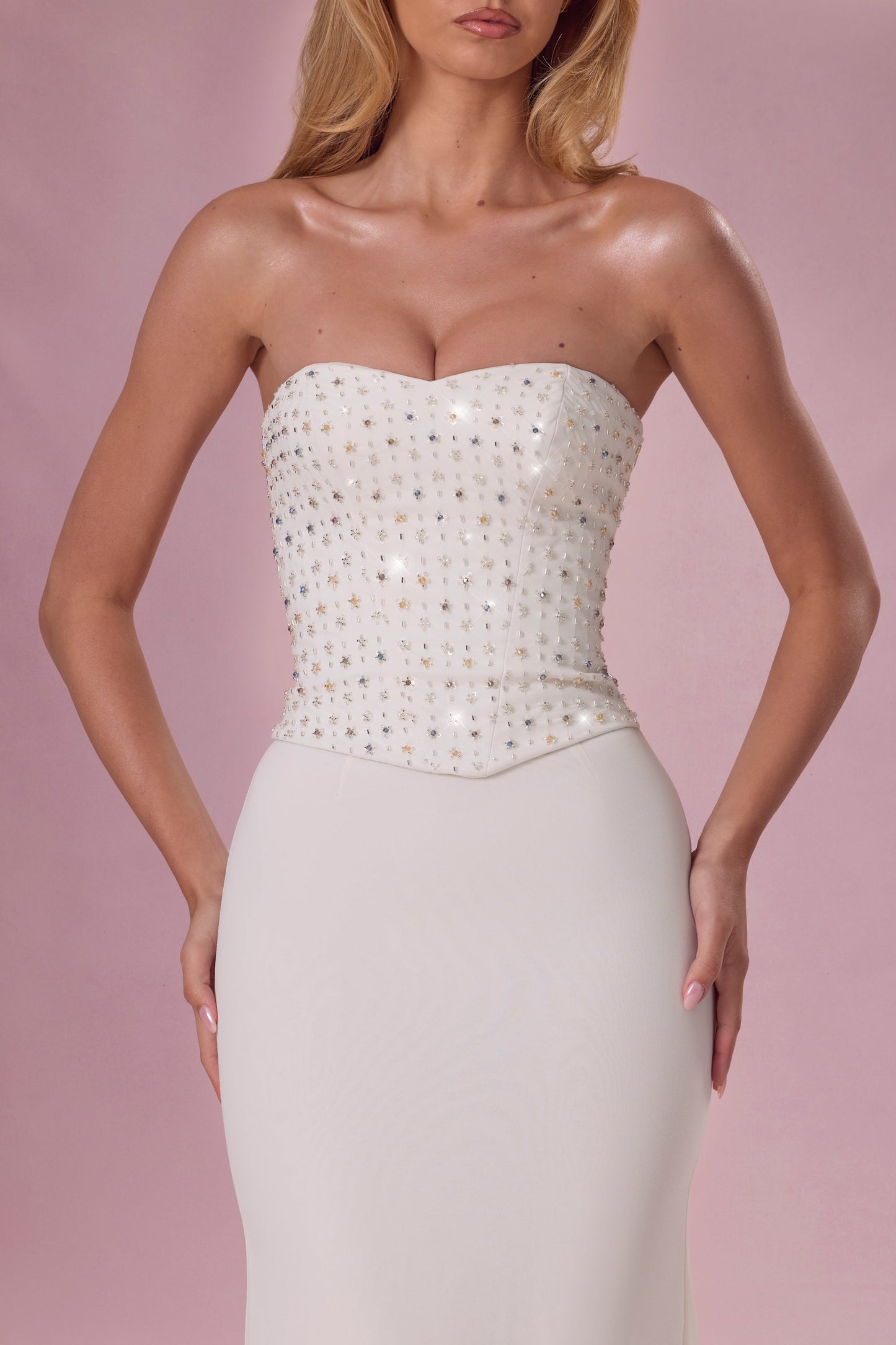 Mira Robe Gown Corset Sans Bretelles Ornée - Ivoire