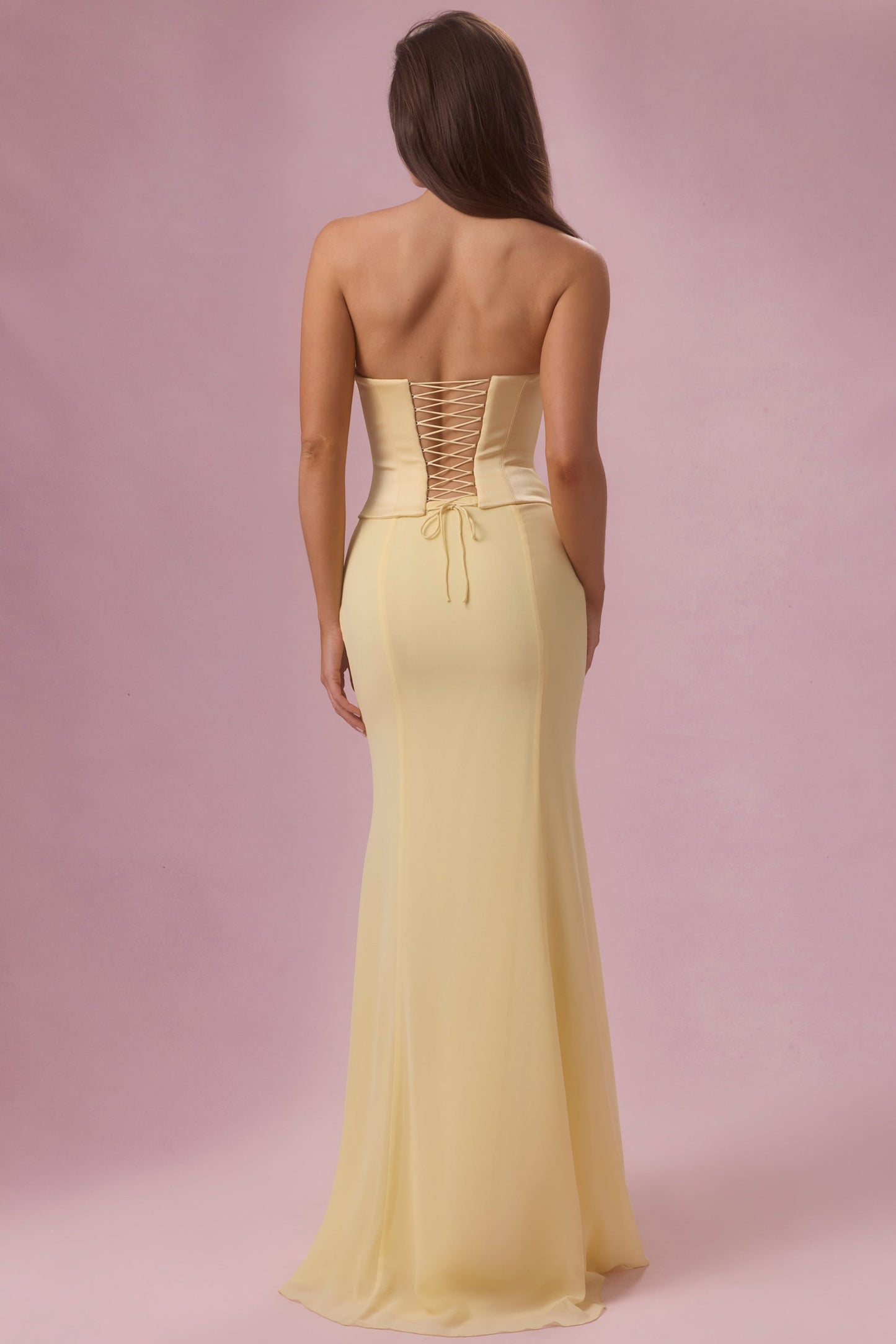 Eliana Robe de Demoiselle d'Honneur Corset en Satin Premium - Jaune Beurre