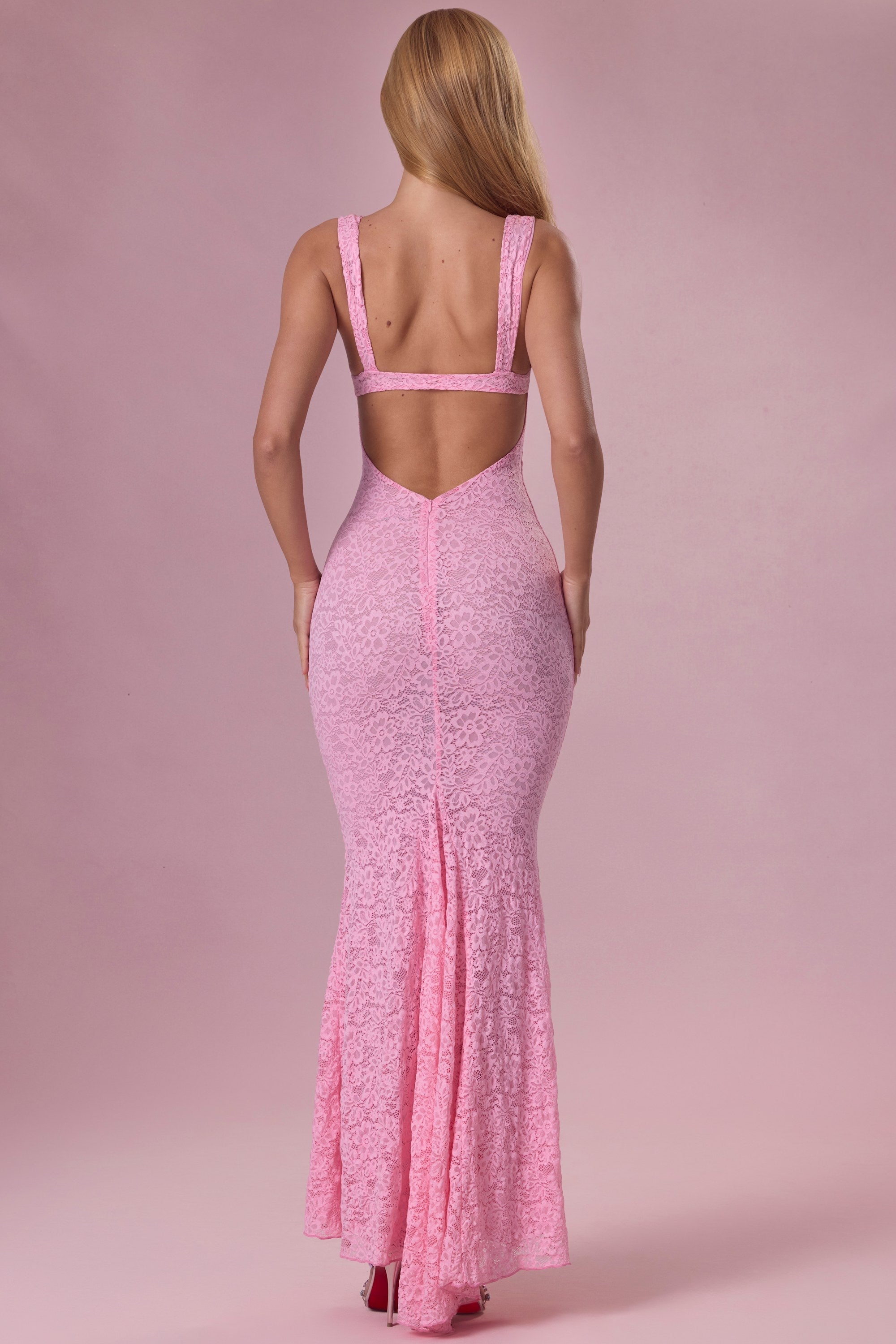Thalia Robe Gown Col Coeur en Dentelle Premium - Rose Poudré