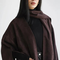 Caftan en suédine marron brodé
