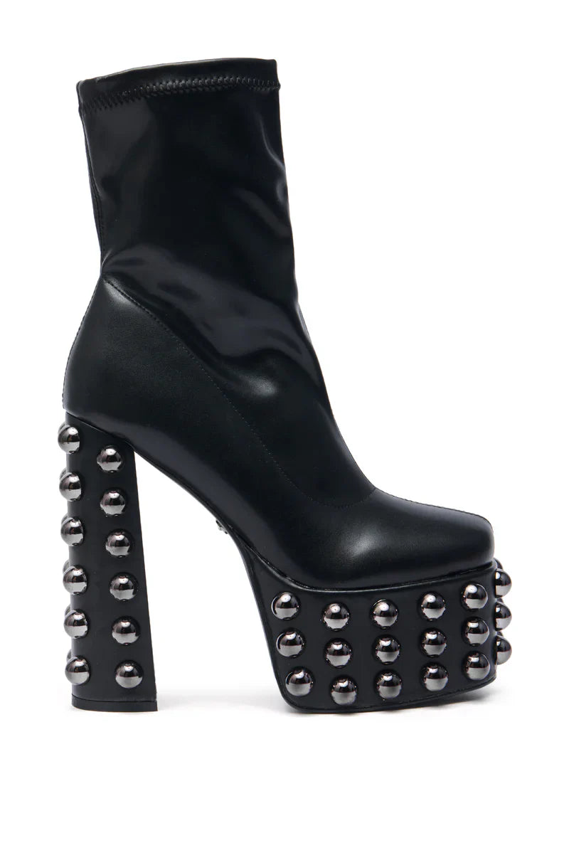 Bottines à plateforme noires cloutées gunmetal