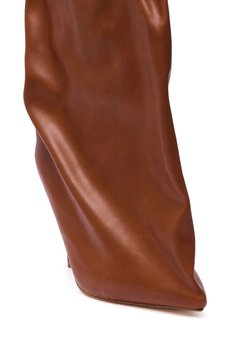 Bottine à talon aiguille avec haut froncé couleur camel