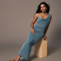 Robe Longue 'Yasmina' Asymétrique en Jean Délavé