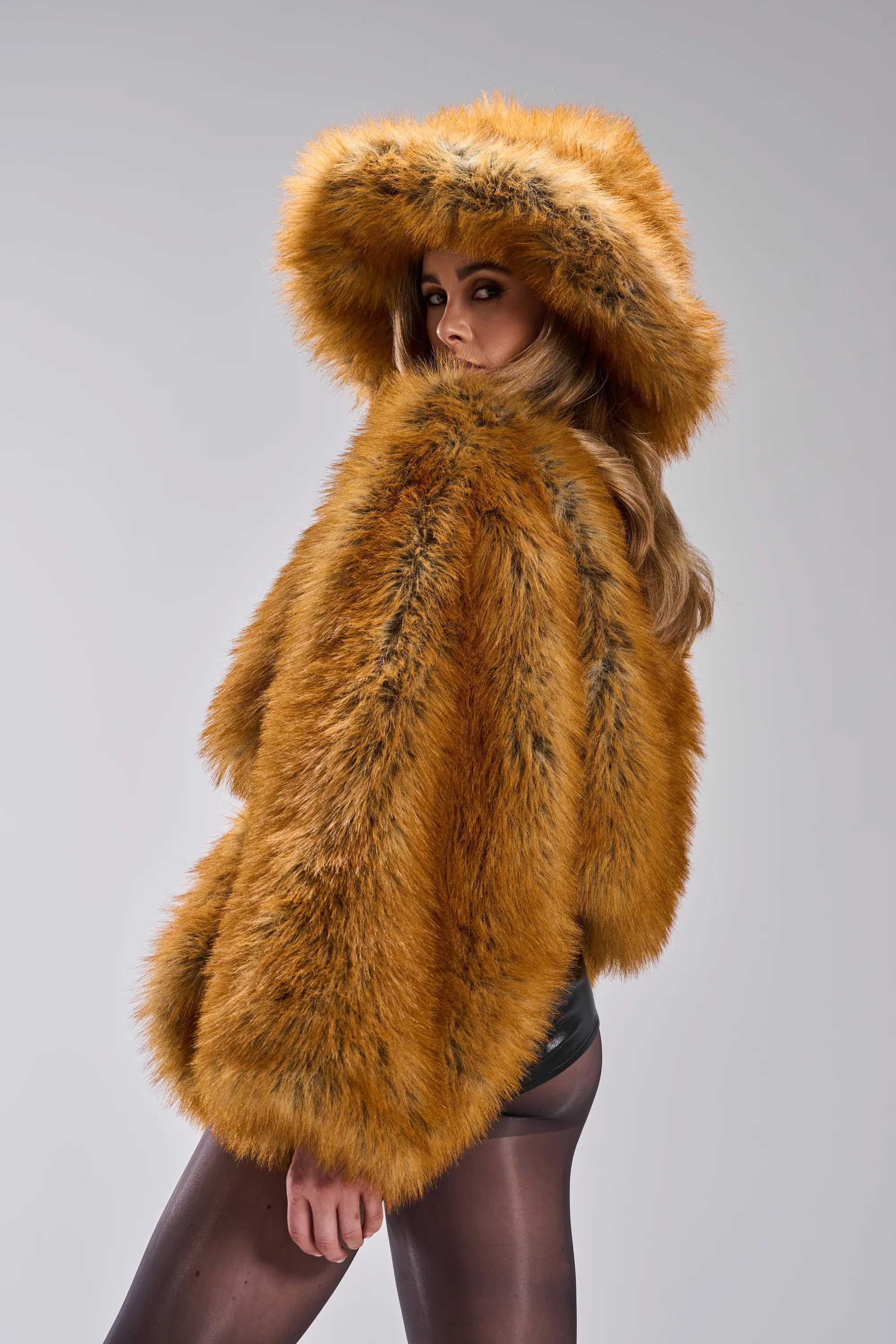 Bob 'Chloe' Oversize en Fausse Fourrure