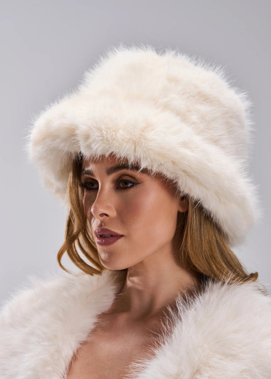 Bob 'Winteria' en Fausse Fourrure Ivoire