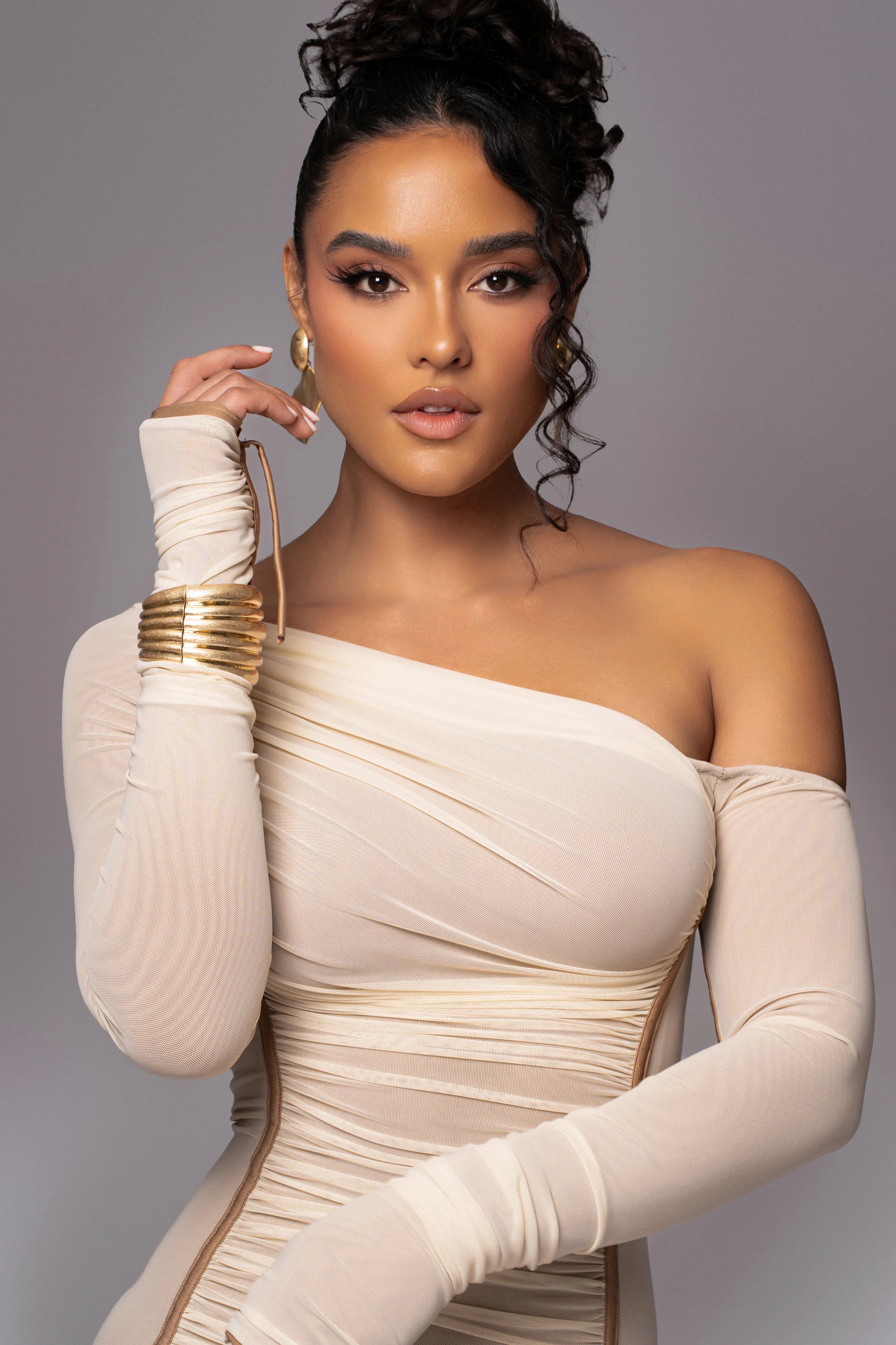 Robe Midi 'Naomi' Crème Pâle en Tulle Drapé