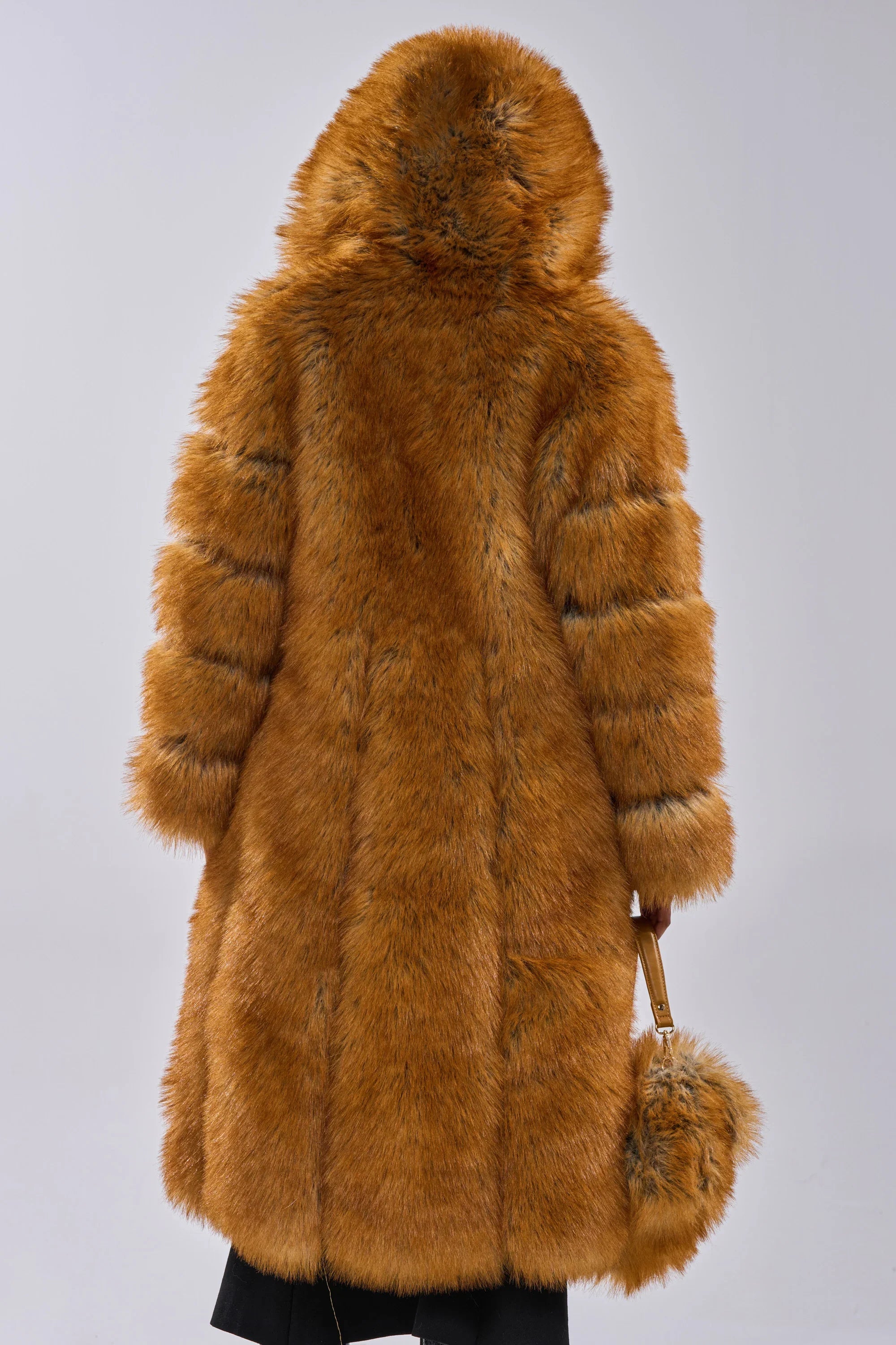 Manteau 'Monaco' Long en Fausse Fourrure à Capuche