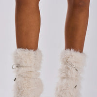 Bottines 'Blanche' à Talon en Fausse Fourrure Ivoire