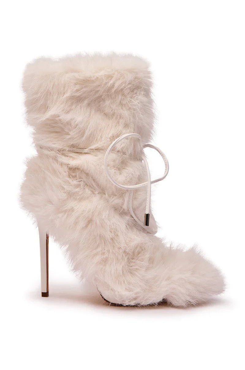 Bottines 'Blanche' à Talon en Fausse Fourrure Ivoire