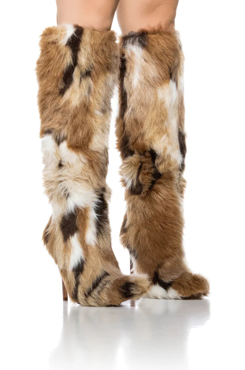 Bottes 'Ibiza' Hautes à Talon en Fausse Fourrure Multicolore