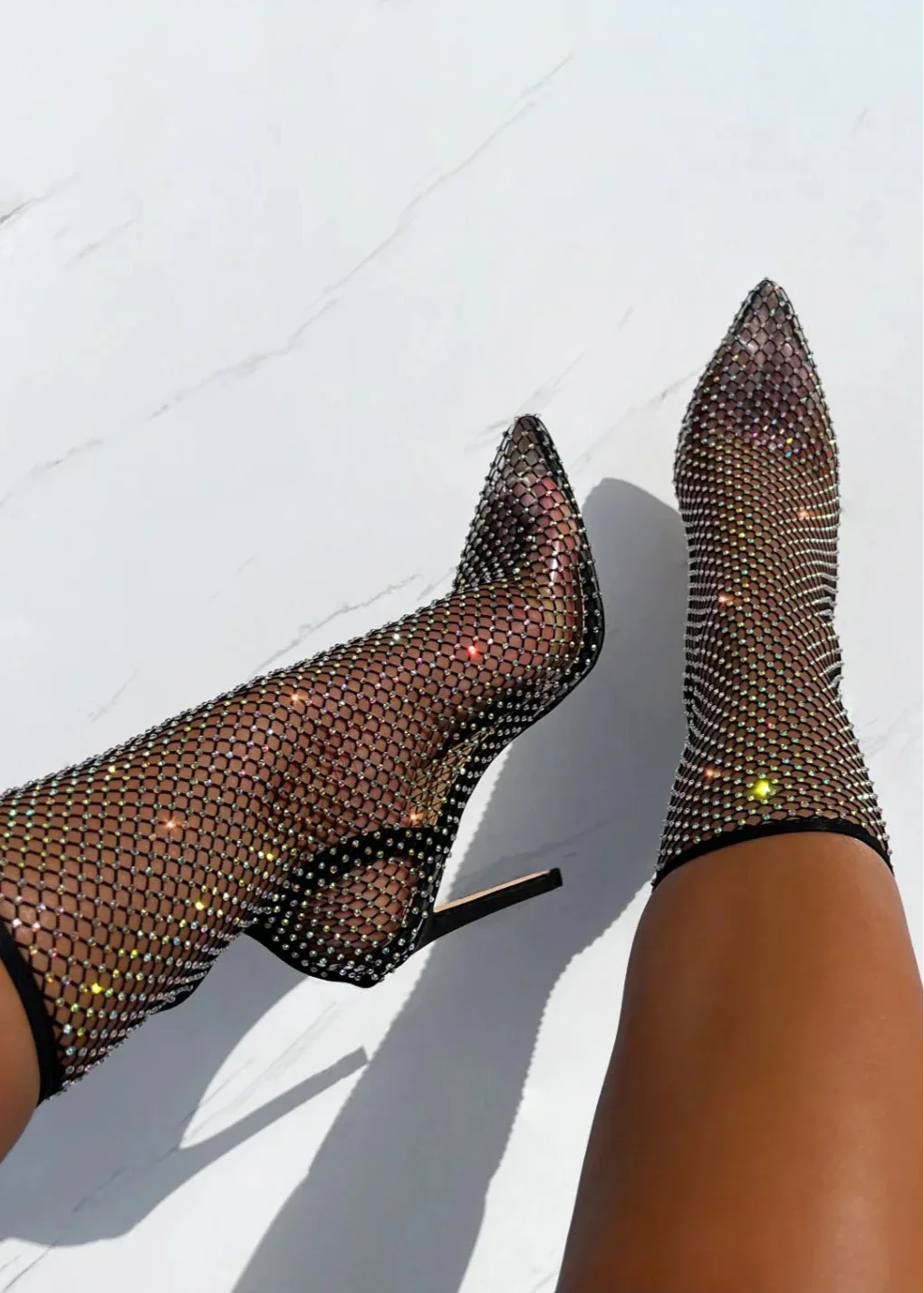 Escarpins Noirs en Résille Ornés de Strass