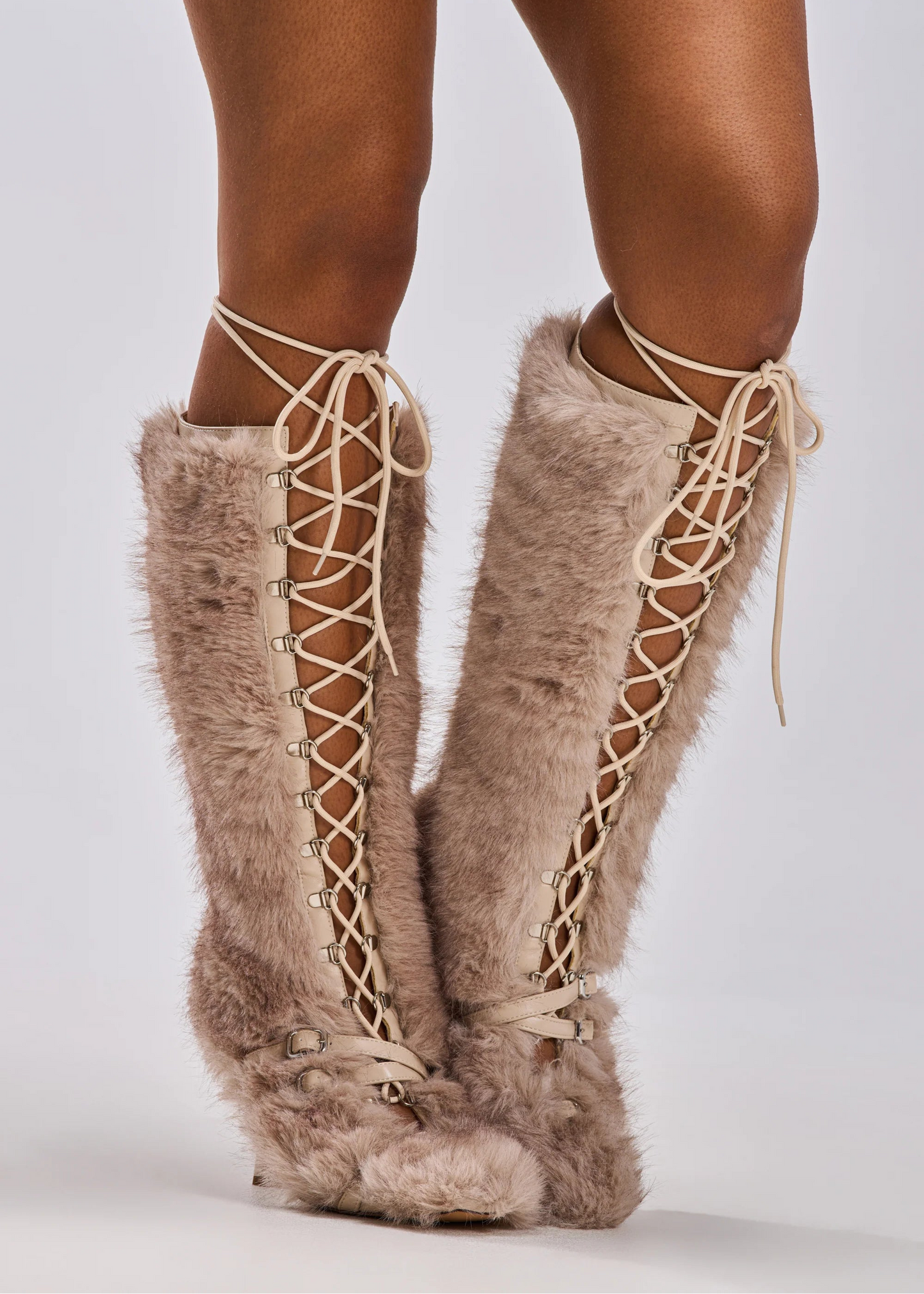 Bottes 'Glacier' à Talon Aiguille, Fausse Fourrure Ivoire Lacée